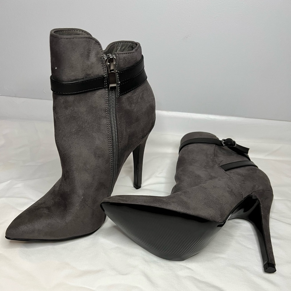 Sergio Bari ankle boots size 8